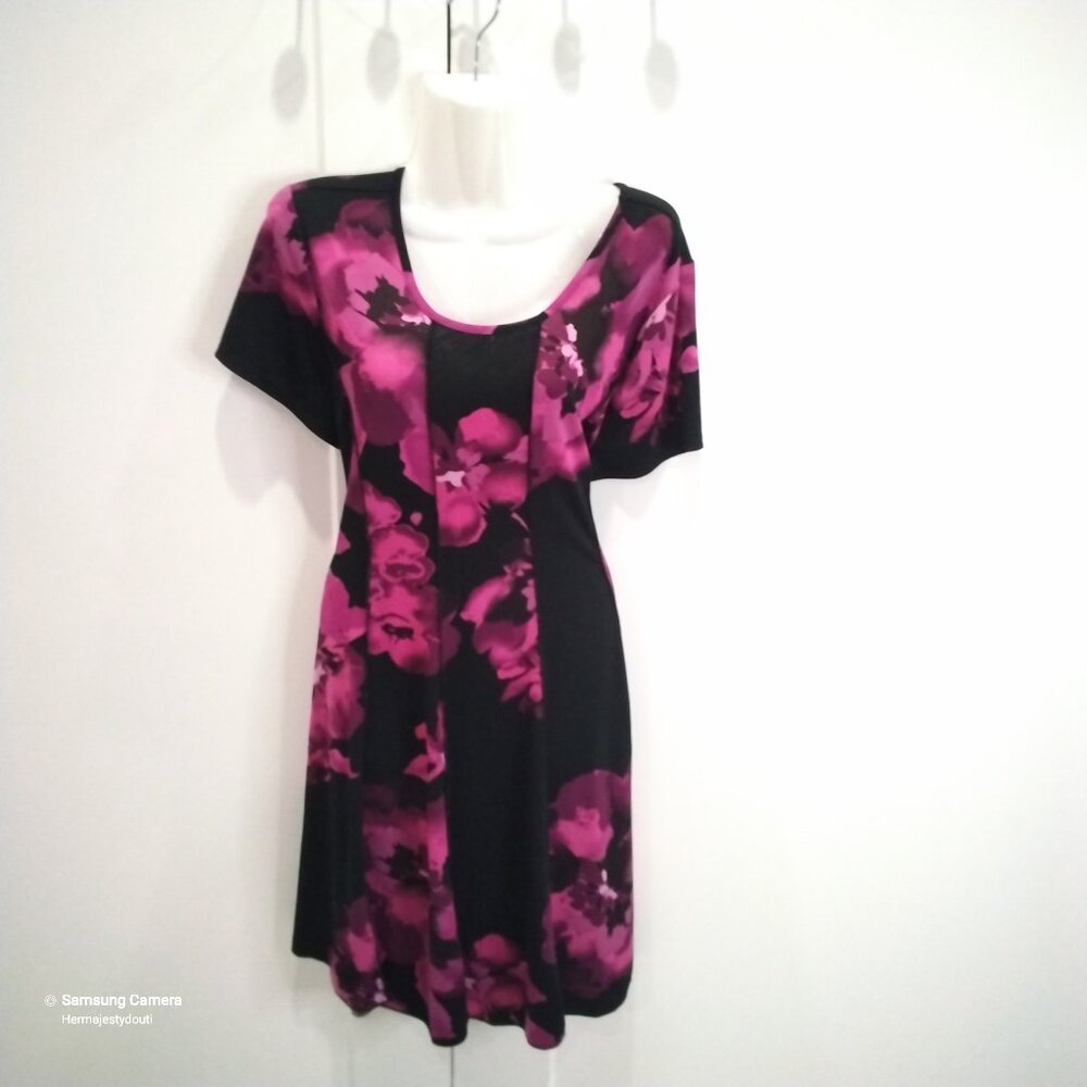 Sami & Jo Black & Fuchsia Floral Stretch Fit & Flare Short Sleeve Dress GUC PtXL